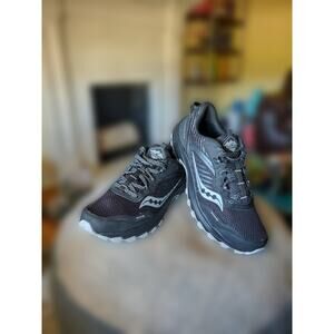 NWOT Saucony Excursion Trail 15 MENS 9.5 S20668-10 Black